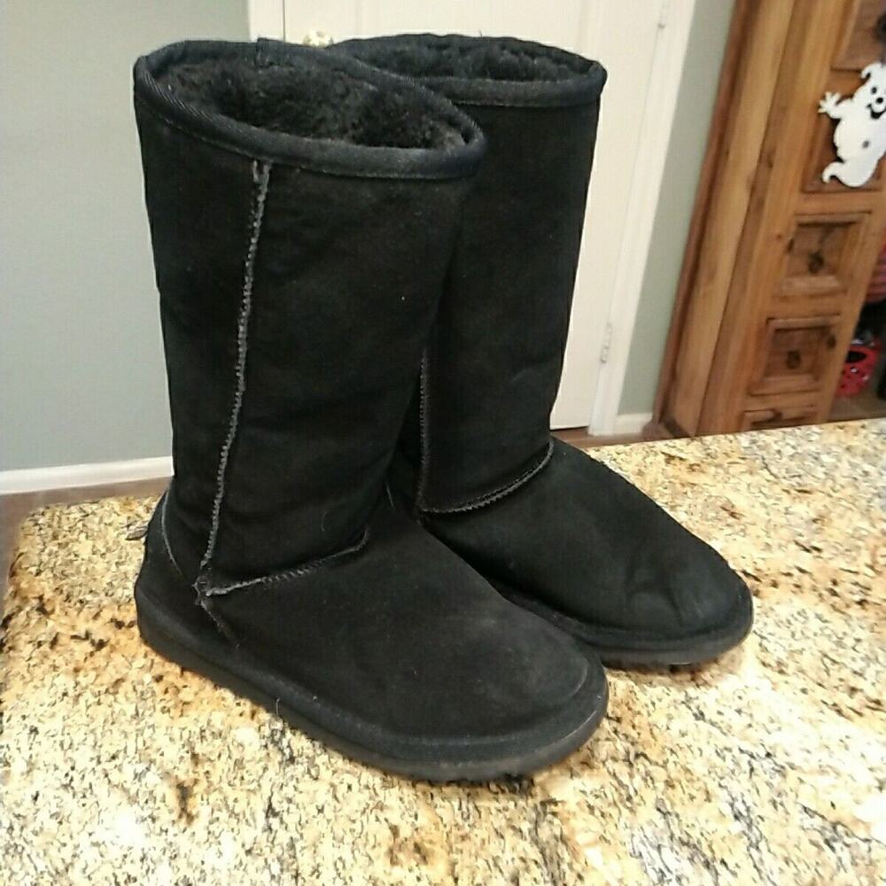 UGG 5815 Womens Classic Tall Sheepskin Lined Winter Boots Black Suede Size 6 - Picture 6 of 12